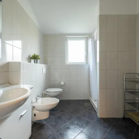 Apartman Heidi With Shared Pool