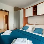 Apartmán Heidi With Shared Pool *