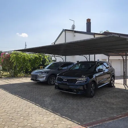 Heidi With Shared Pool Apartamento Nova Vas (Porec)