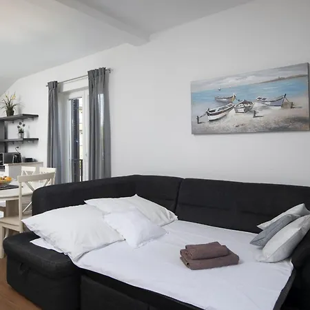Apartmán Heidi With Shared Pool Nova Vas (Porec)