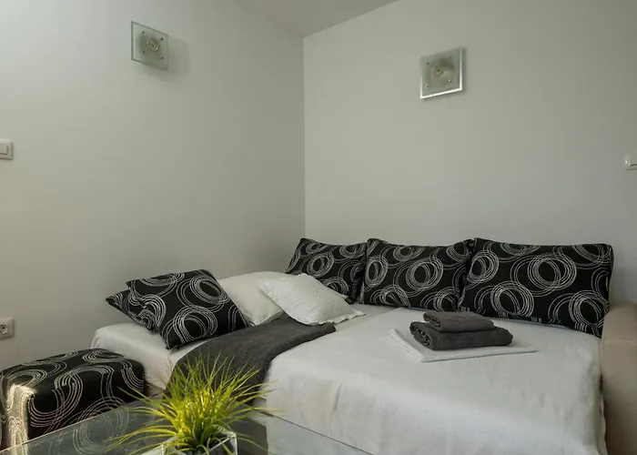 Heidi With Shared Pool Appartement *